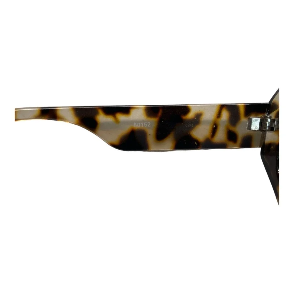 Square Style Women's UV400 Protection Sunglasses Light Tint
